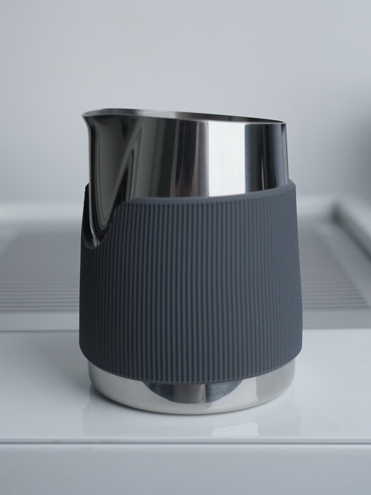 Normcore Handleless Milk Pitcher – Stainless Steel Latte Art Jug (450ml / 600ml) | NormCoreWares